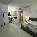 I Giardini Seaside Apartment *